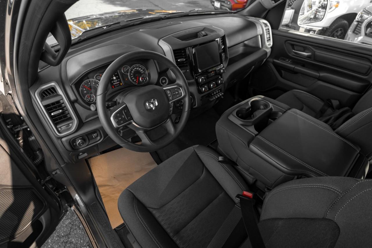 2027 RAM 1500 Tradesman V510243