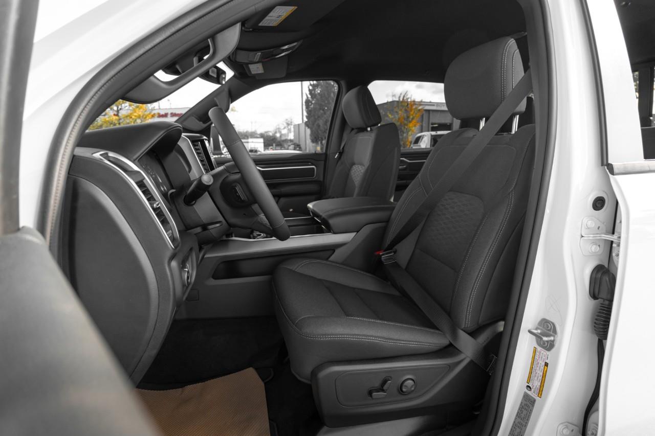 2027 RAM 1500 Big Horn V504115