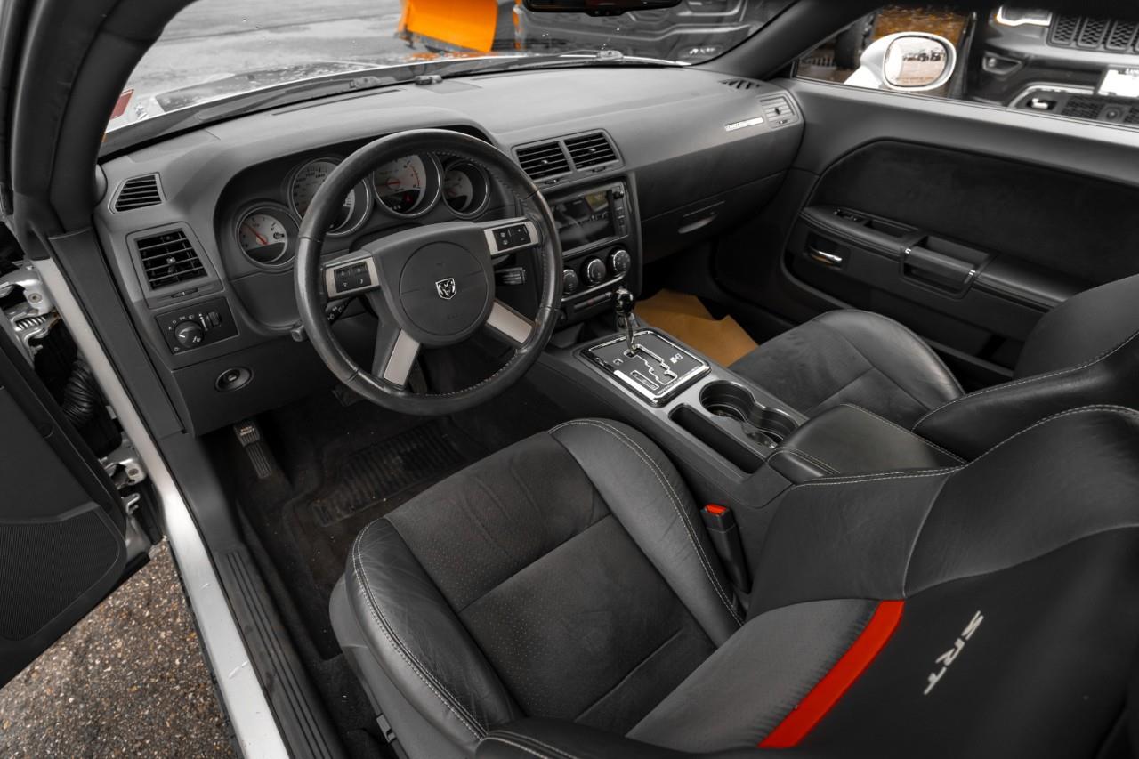 2009 Dodge Challenger SRT8 LC3073AA