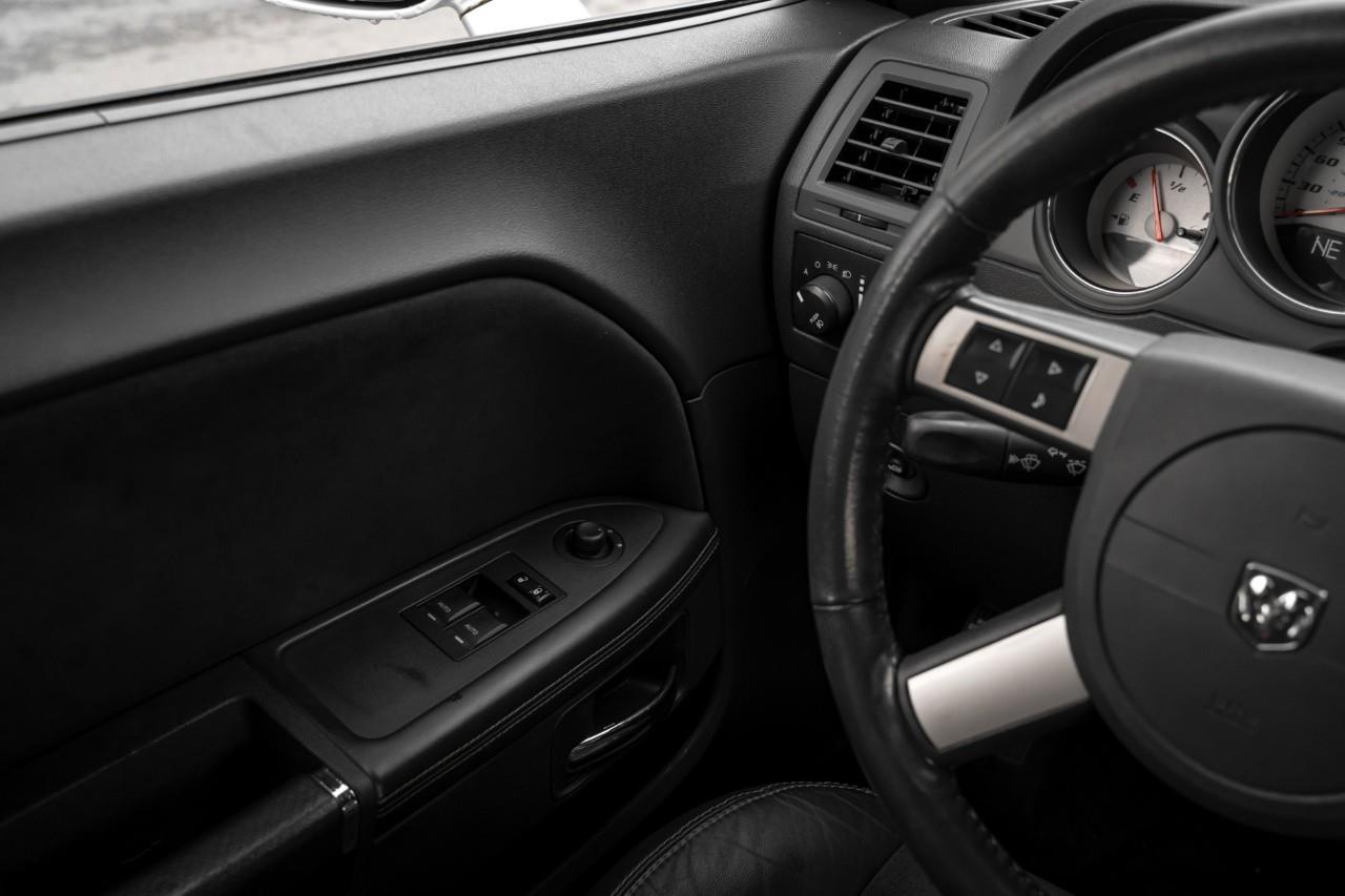 2009 Dodge Challenger SRT8 LC3073AA
