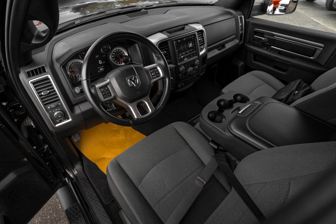 2022 RAM 1500 Classic SLT S523379A