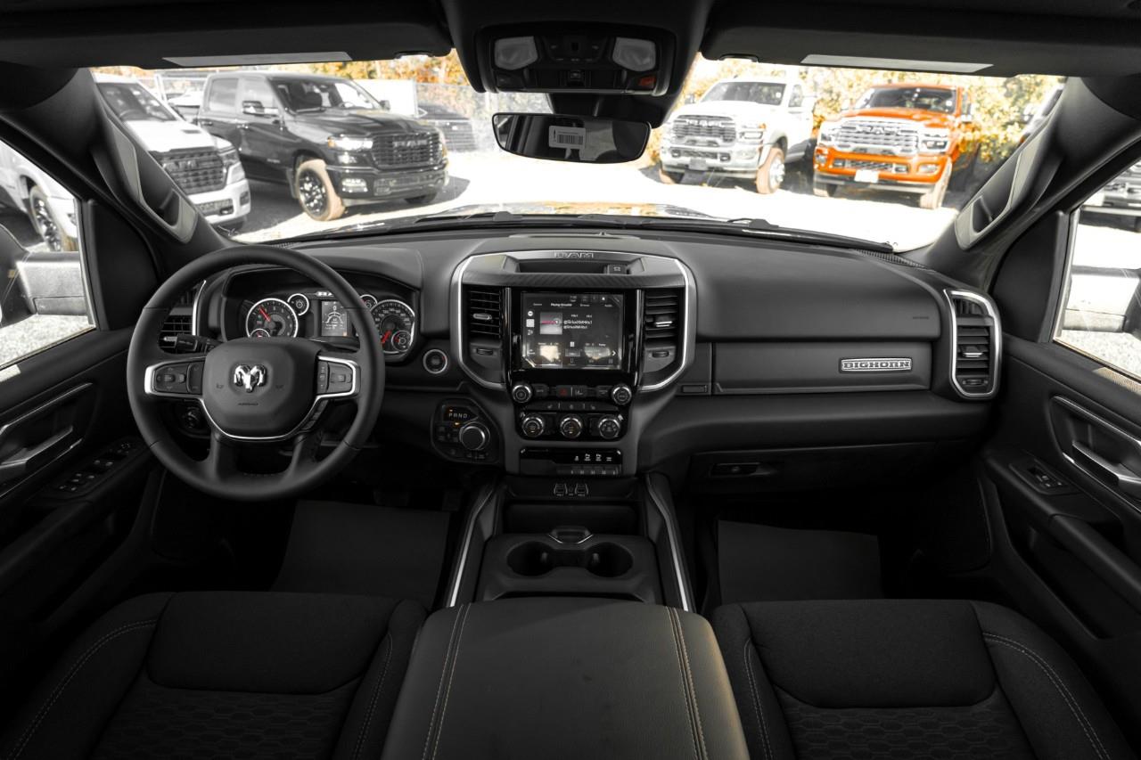2027 RAM 1500 Big Horn V501837