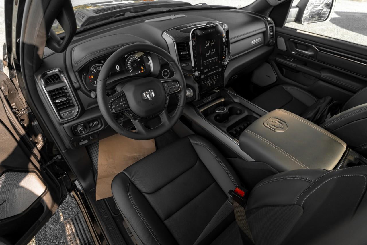 2027 RAM 1500 Sport V511163