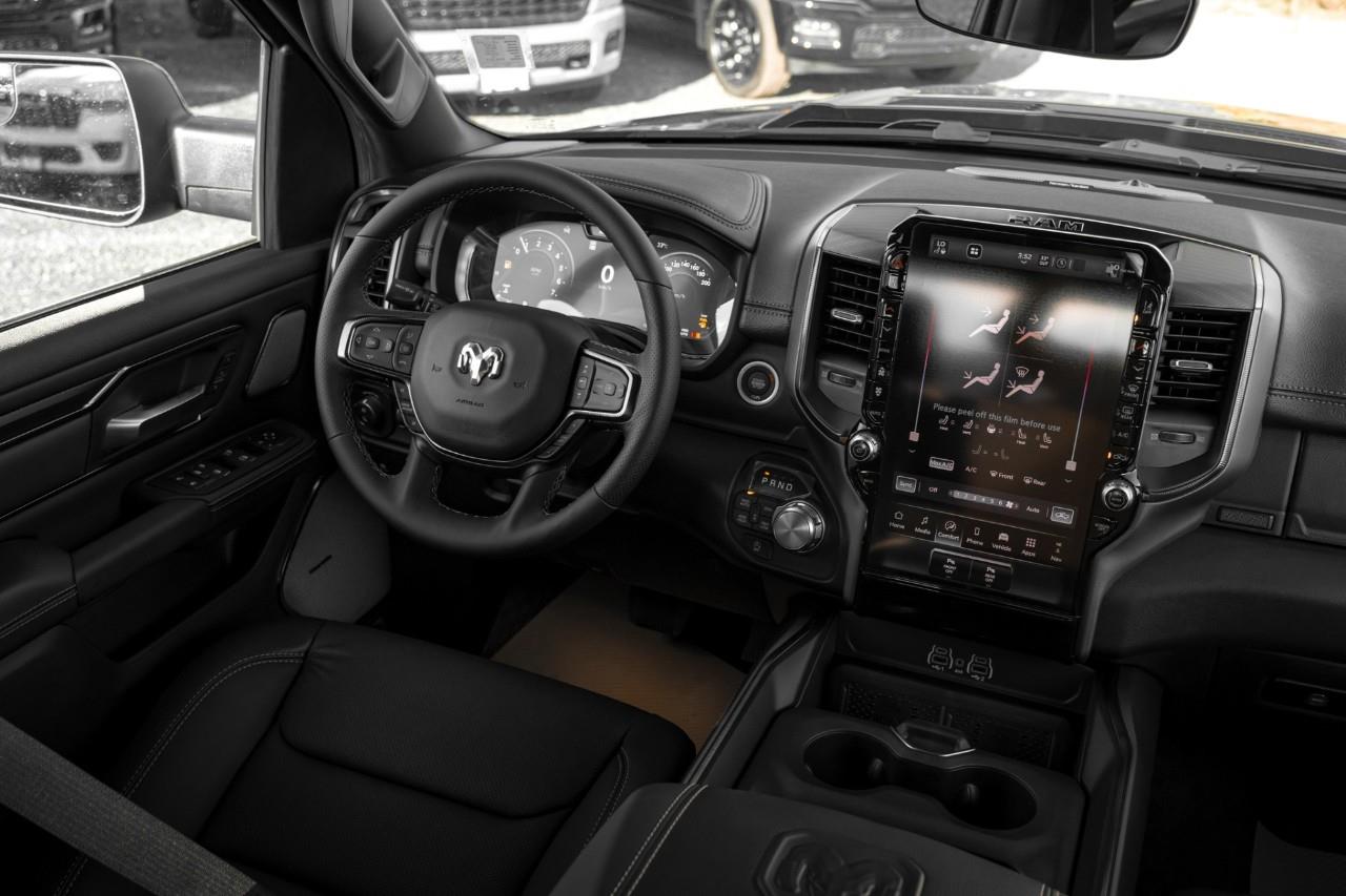 2027 RAM 1500 Sport V511163