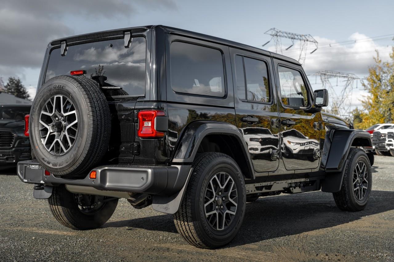 2027 Jeep Wrangler Sahara V571652