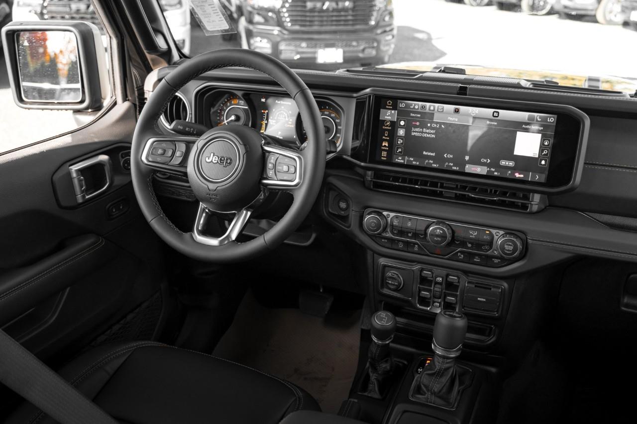 2027 Jeep Wrangler Sahara V571652